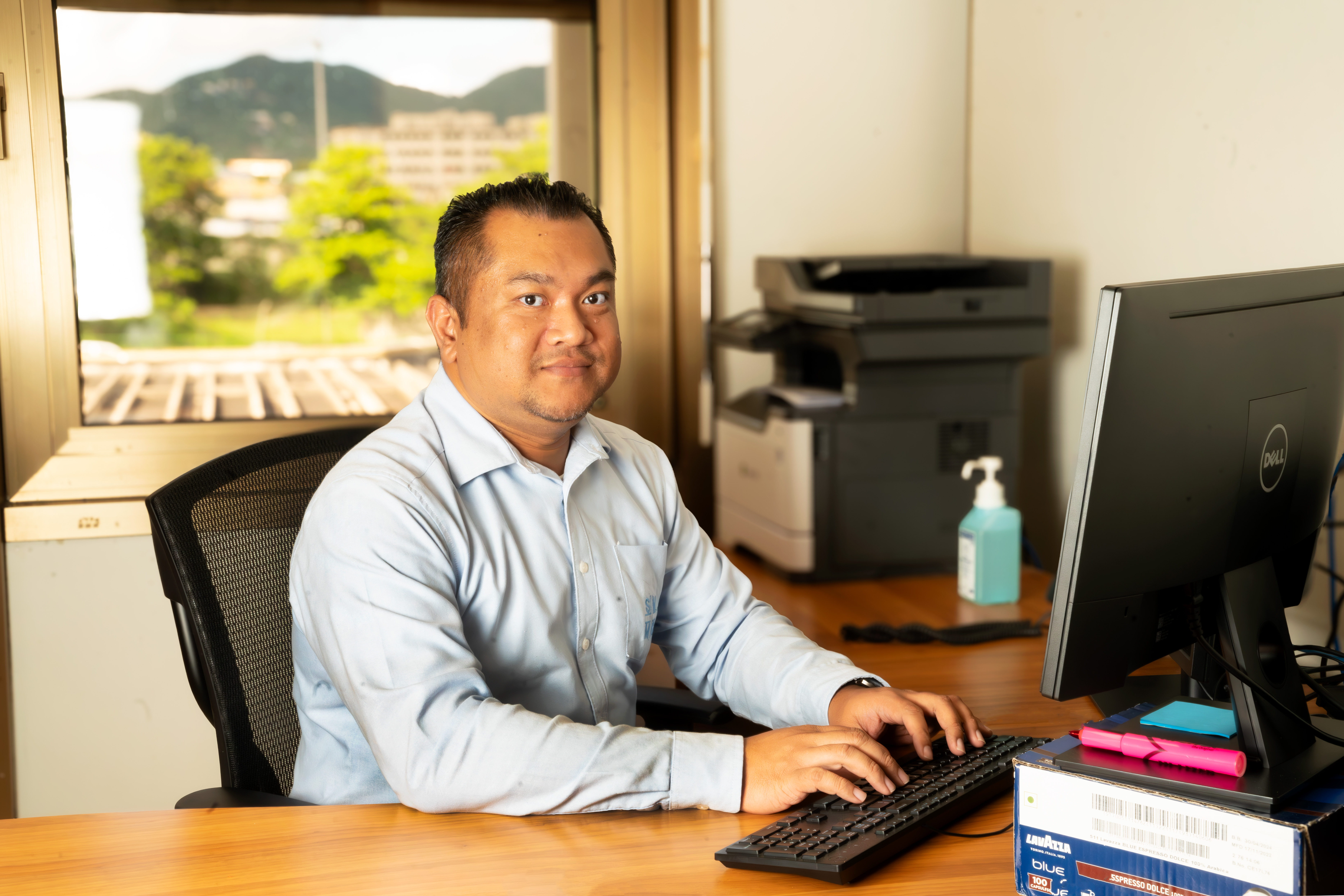 SENIOR SYSTEM ADMINISTRATOR