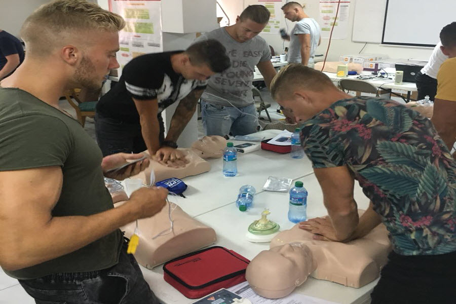 CPR training for Dutch Marines at SMMC